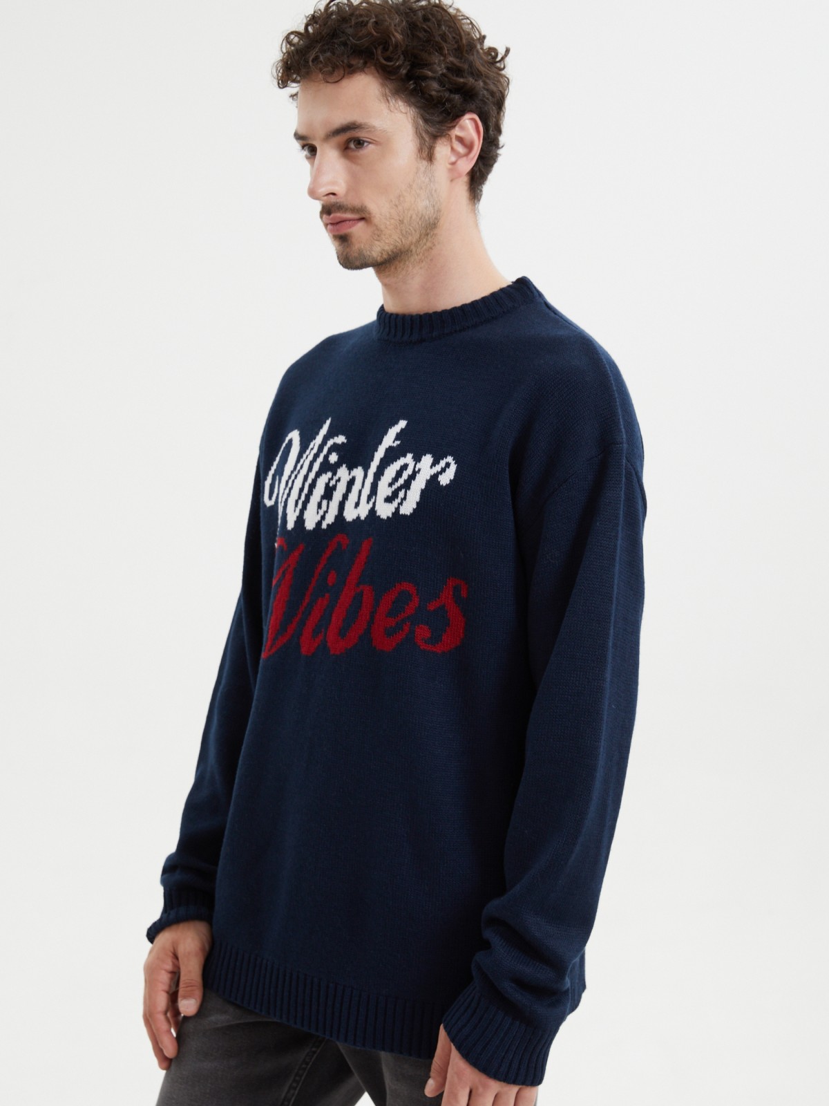 Вязаный джемпер из акрила с новогодней надписью