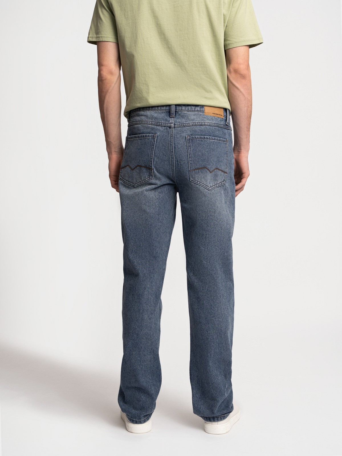 Джинсы фасона Regular