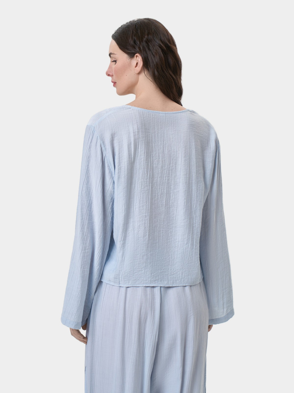 Блузка с  длинными рукавами