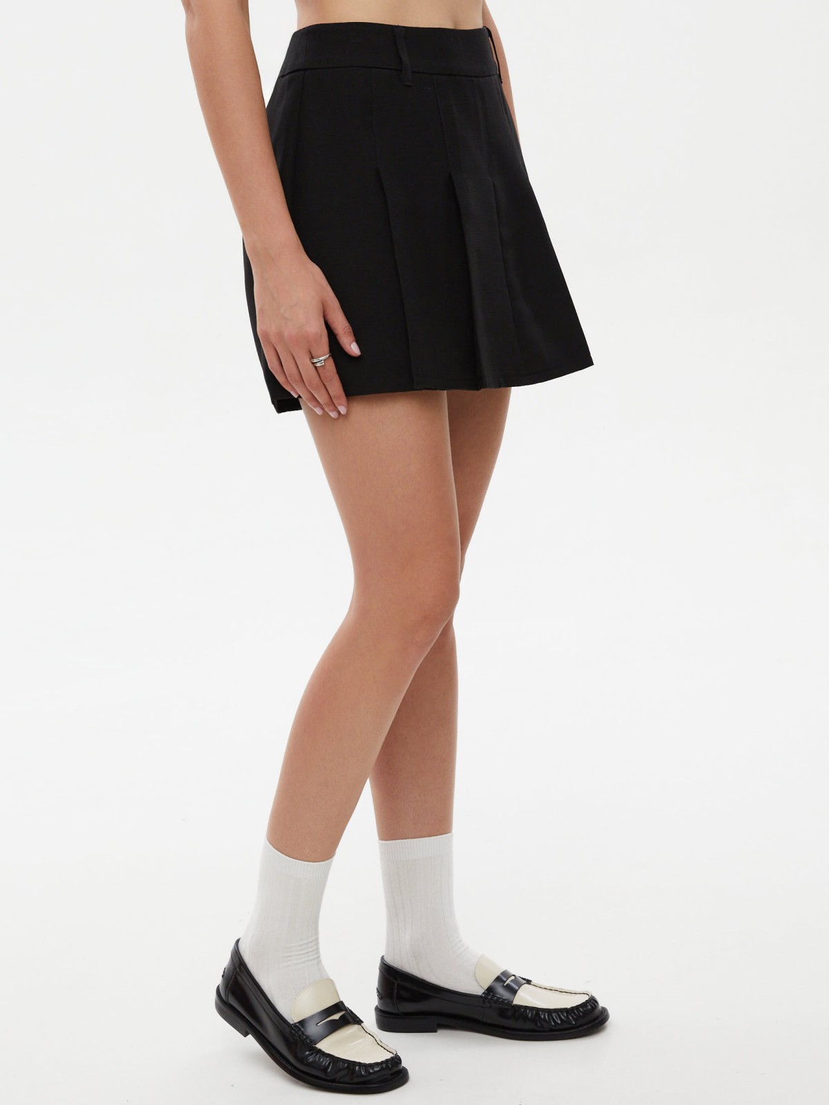 Юбка-шорты в складку длины мини
