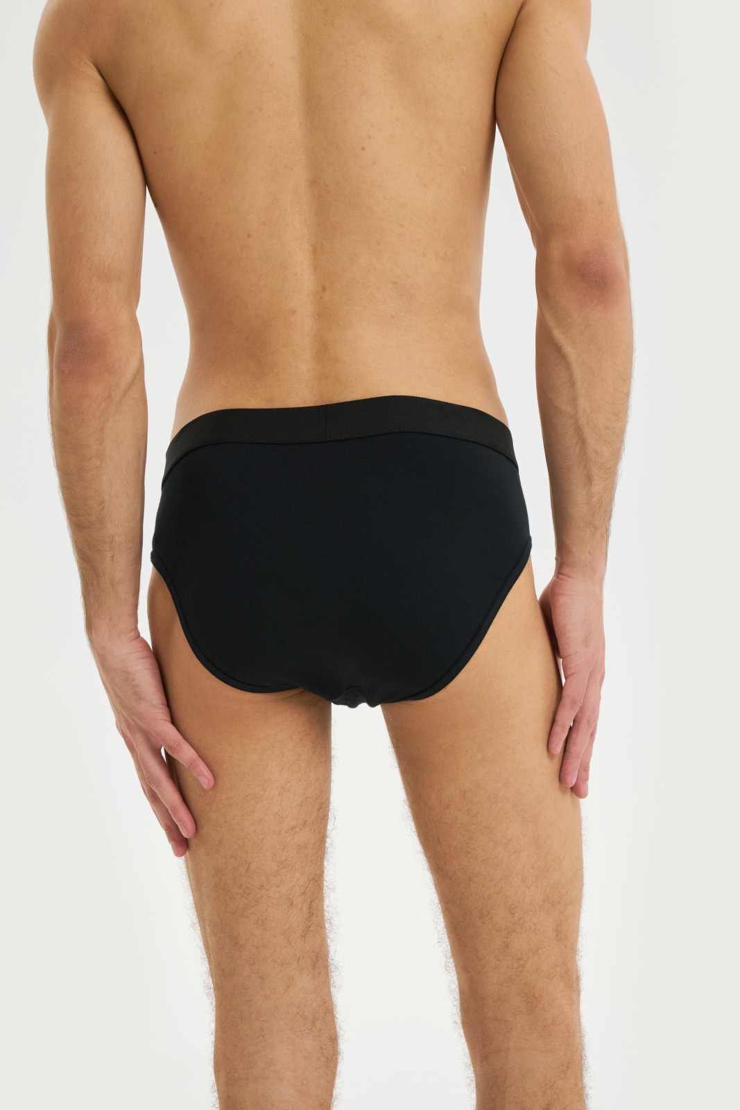 Набор однотонных трусов (2 шт. в комплекте)