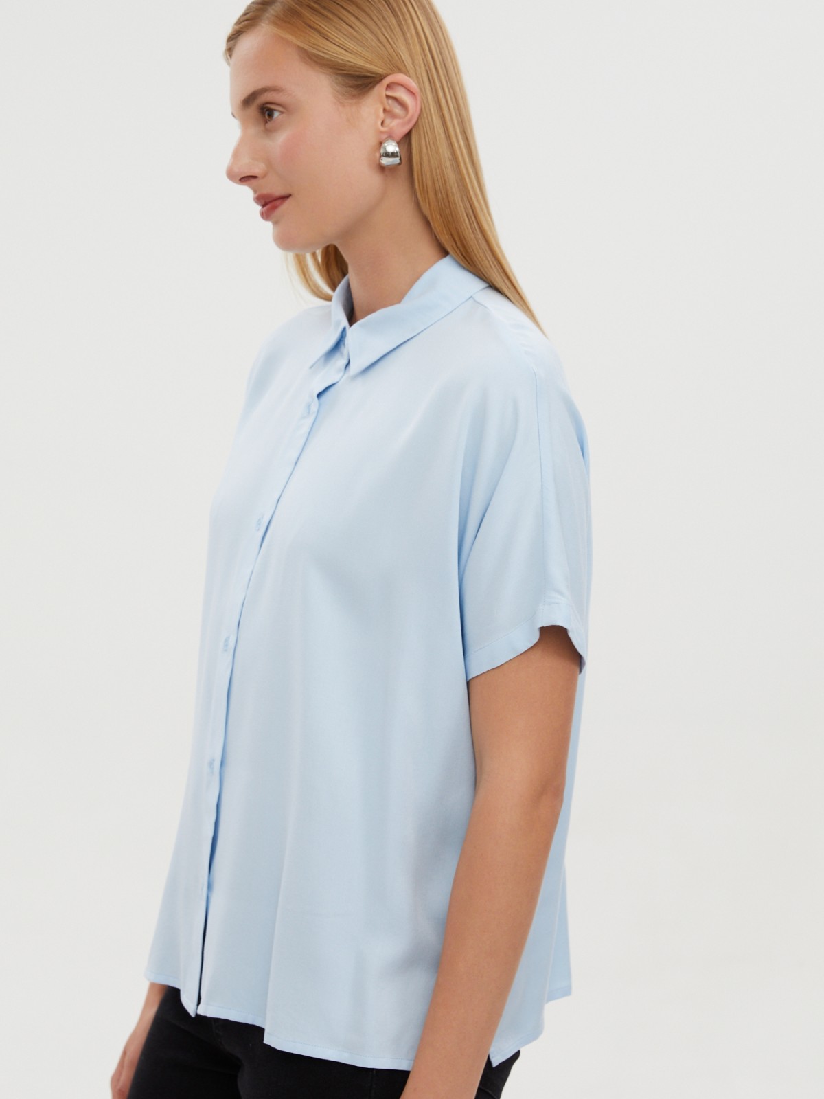 Рубашка из вискозы с коротким рукавом
