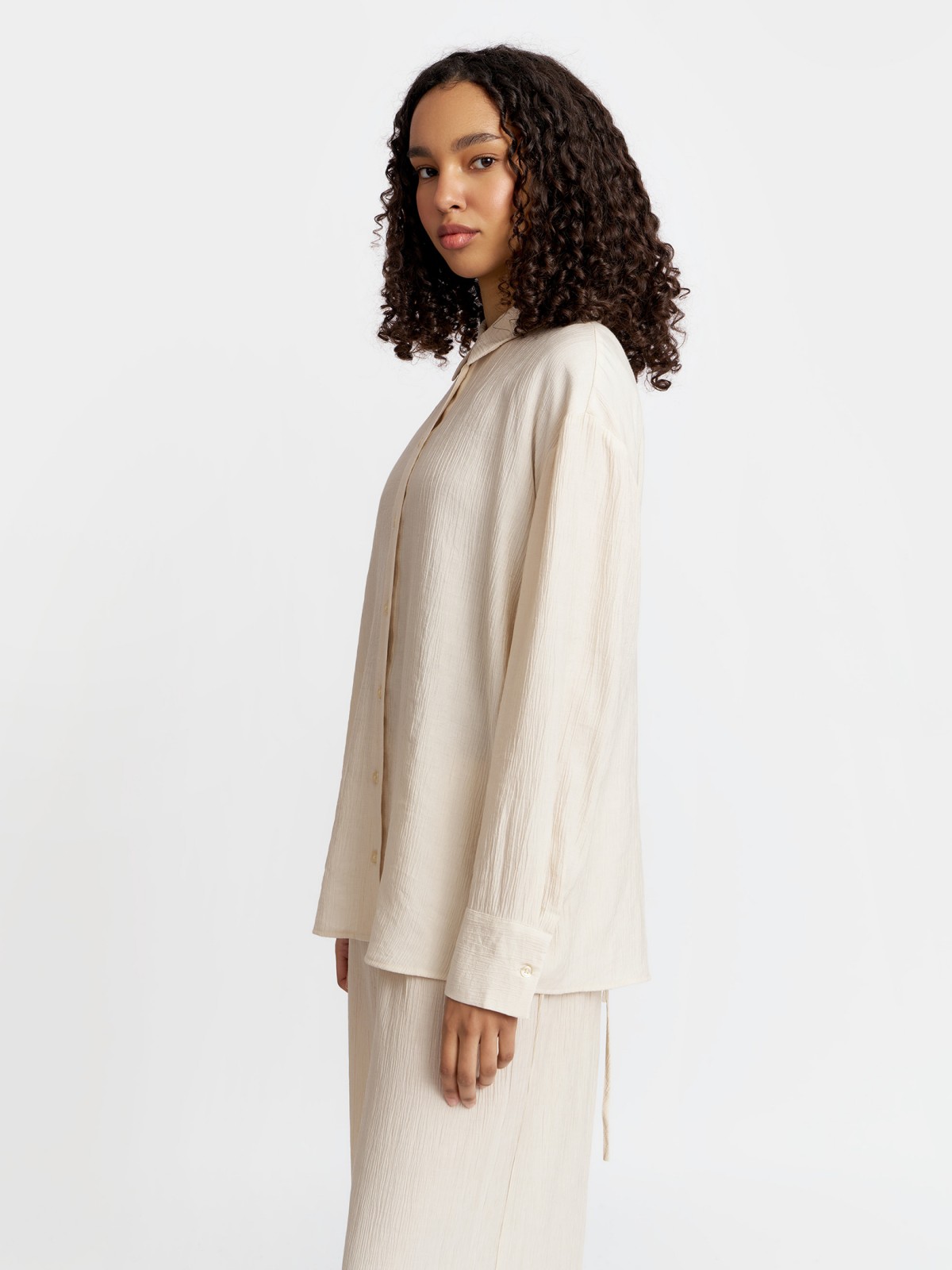 Блузка с  длинными рукавами