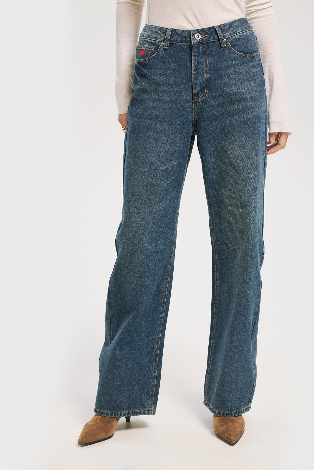 Джинсы силуэта Wide со средней посадкой