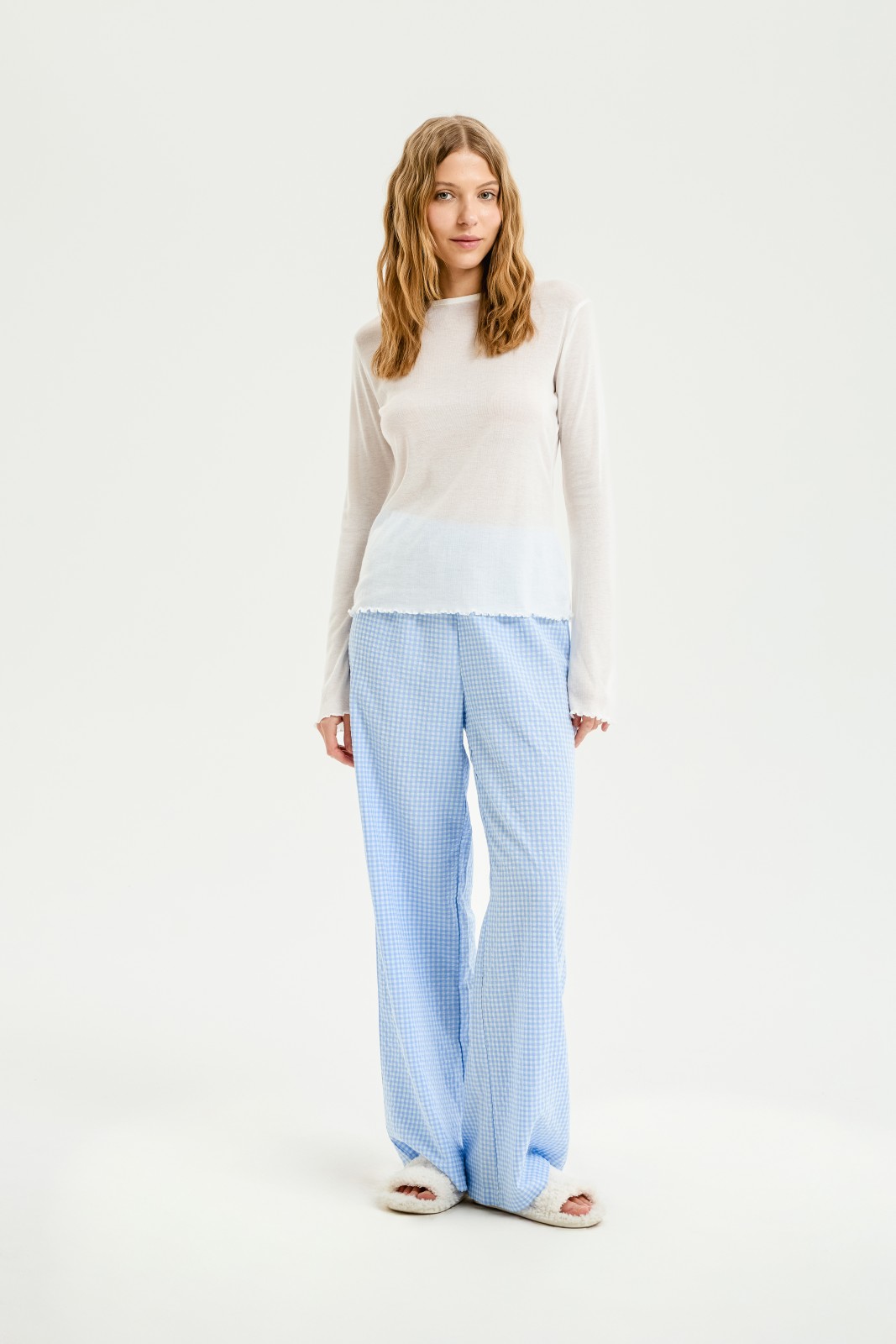 Прямые брюки на резинке с принтом