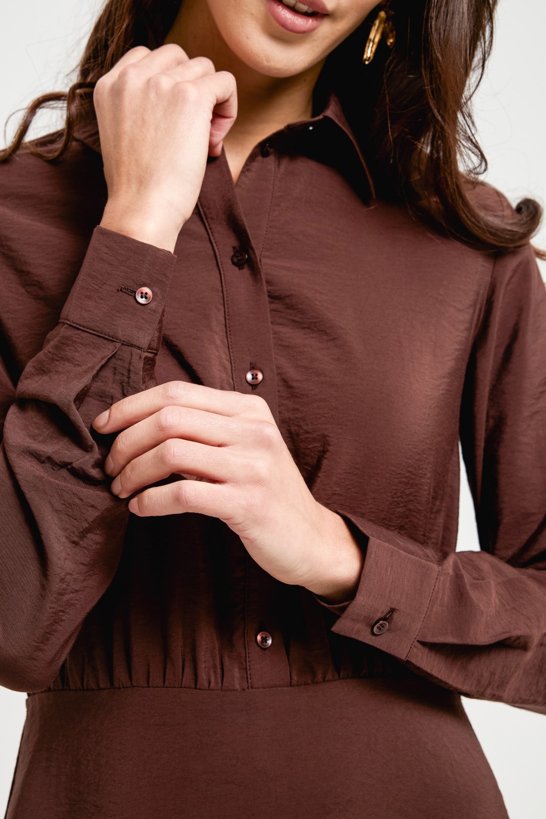 Платье-рубашка на резинке