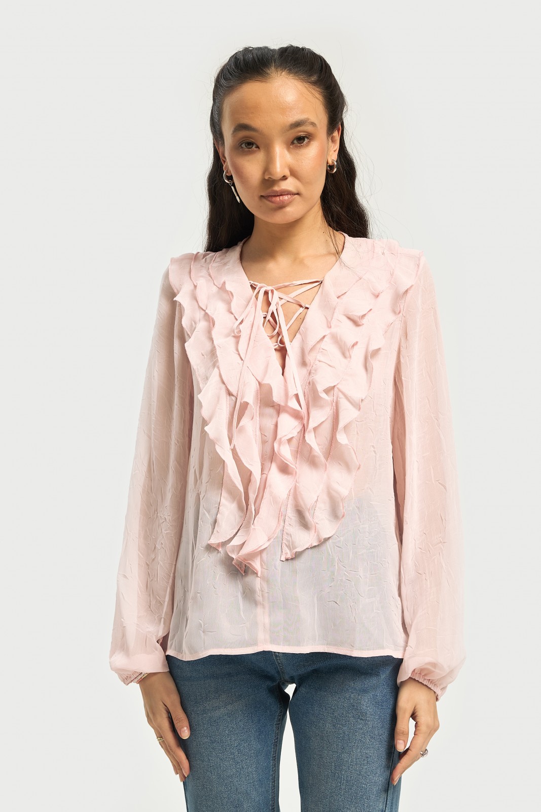 Шифоновая блузка с воланами