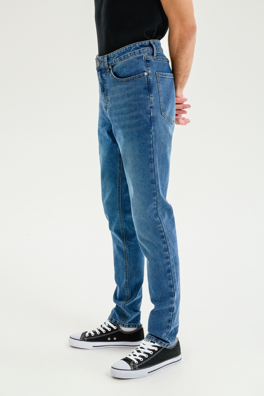 Джинсы фасона Slim