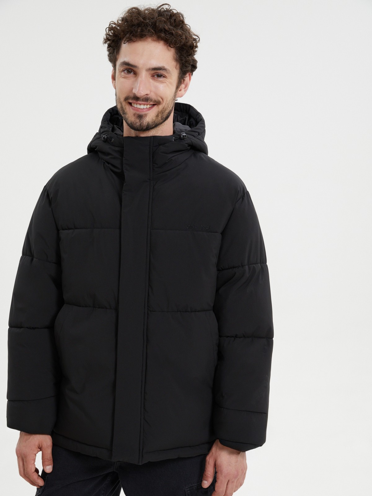 Тёплая куртка на молнии с капюшоном