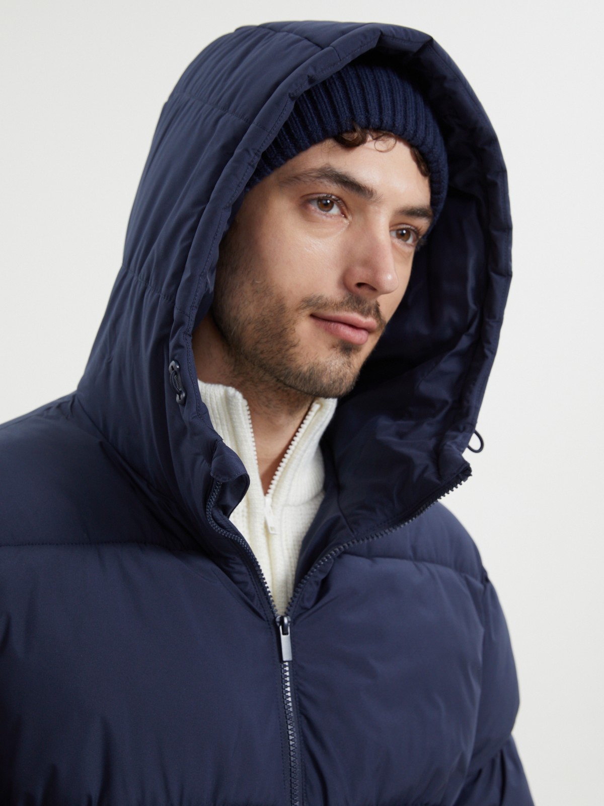 Тёплая куртка-пальто на молнии с капюшоном