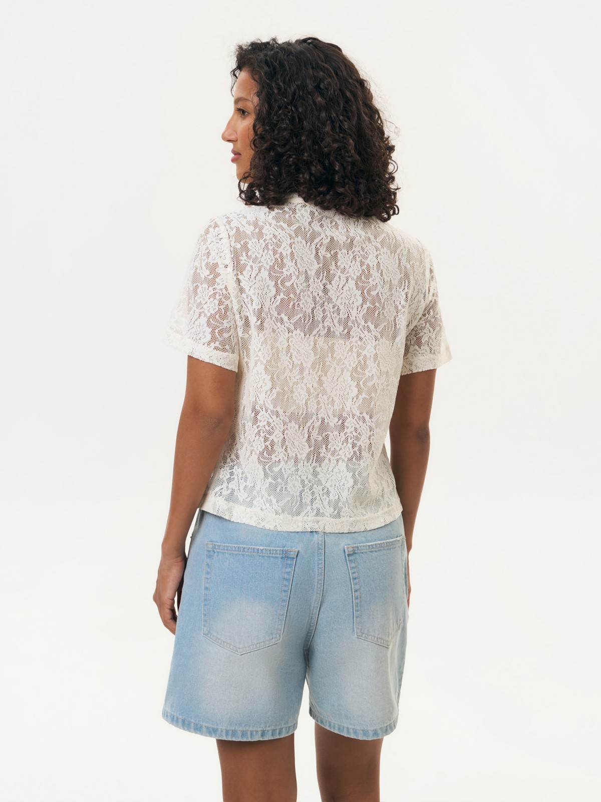 Блузка с короткими рукавами