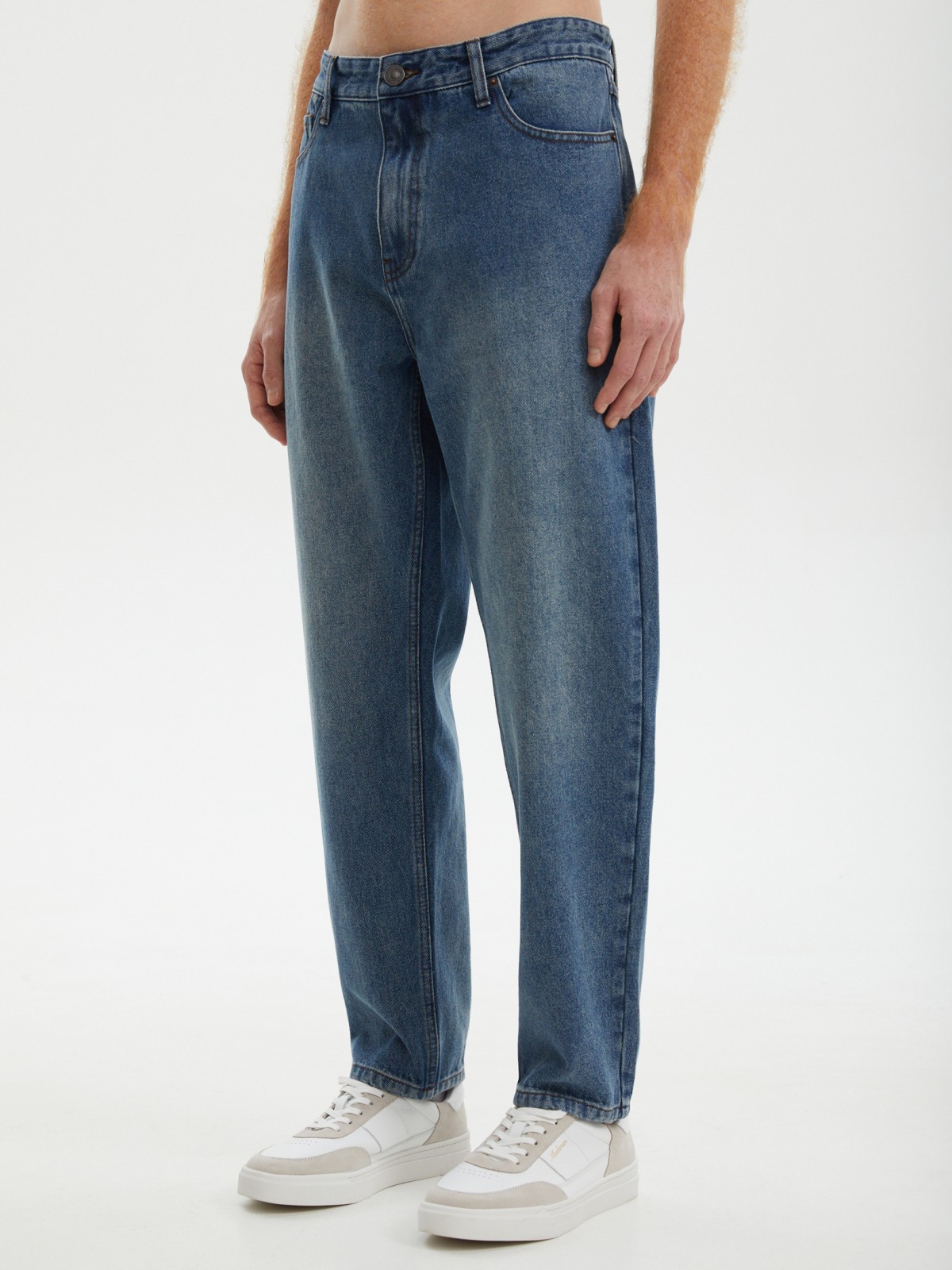 Джинсы фасона Tapered