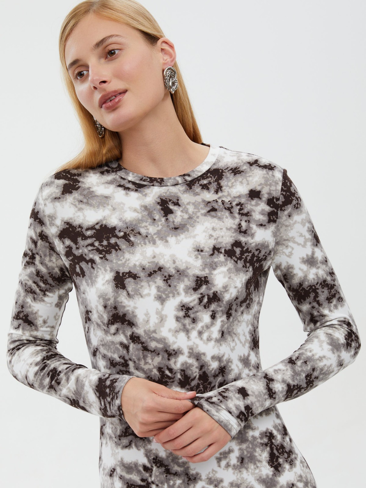 Трикотажное платье миди с принтом