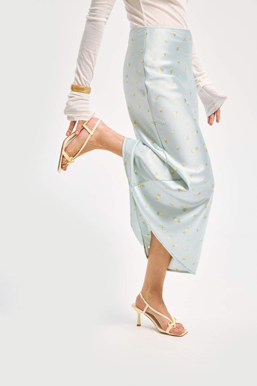 Атласная юбка годе миди