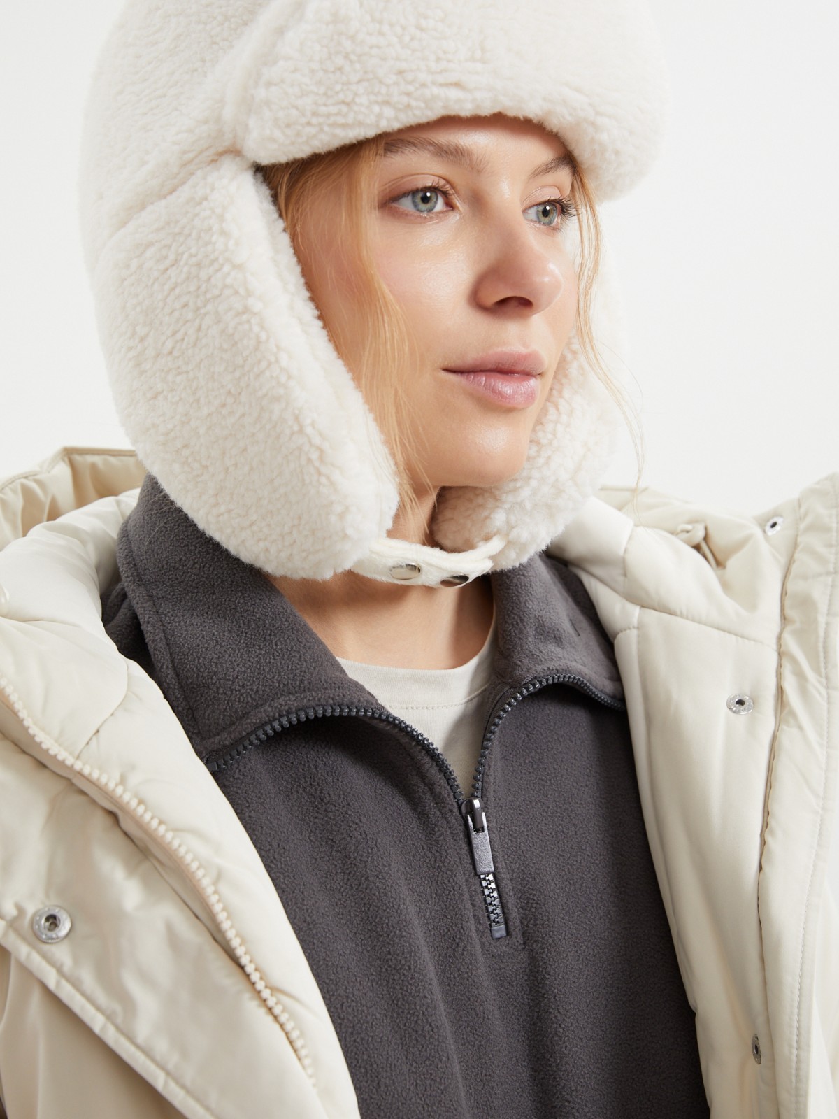 Шапка-ушанка из экомеха с флисом