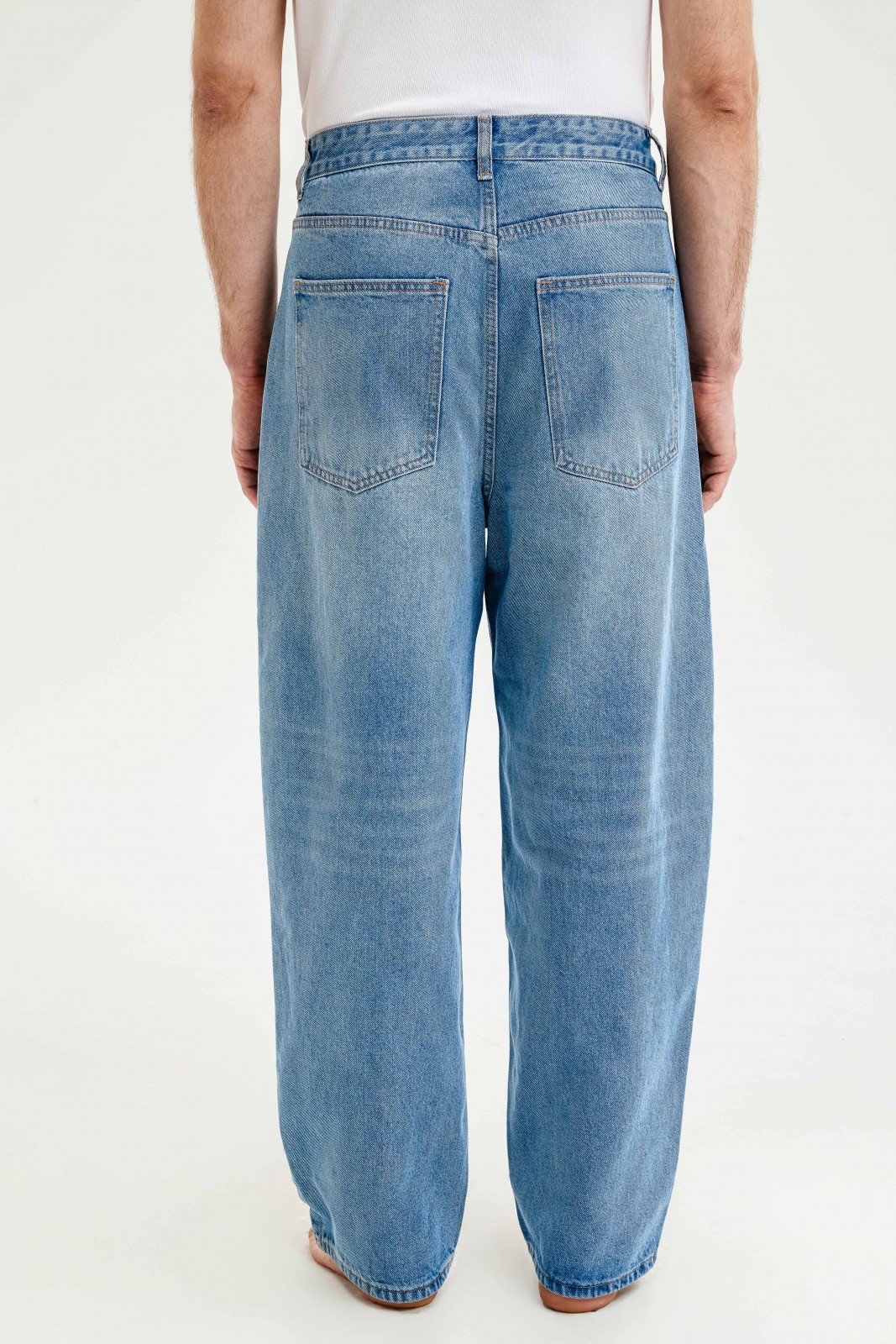 Джинсы фасона Tapered