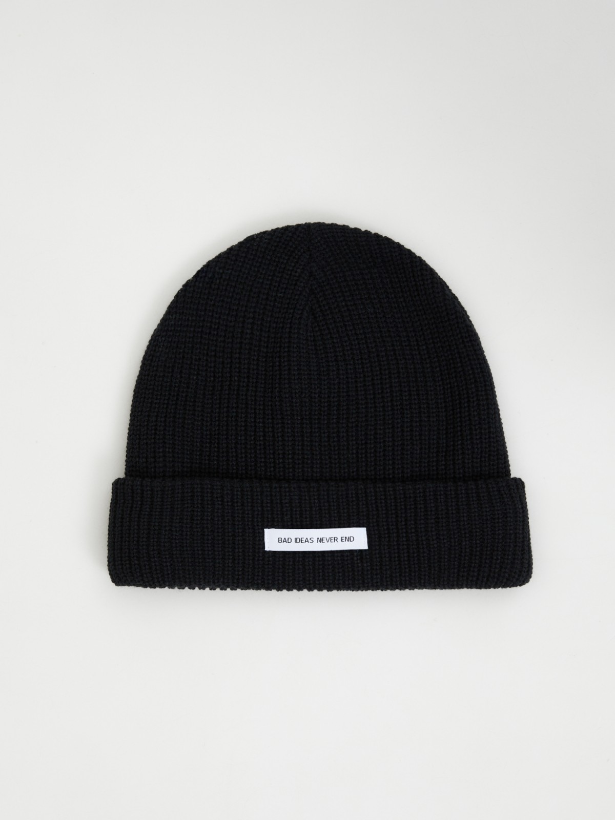 Вязаная шапка-бини с флисом