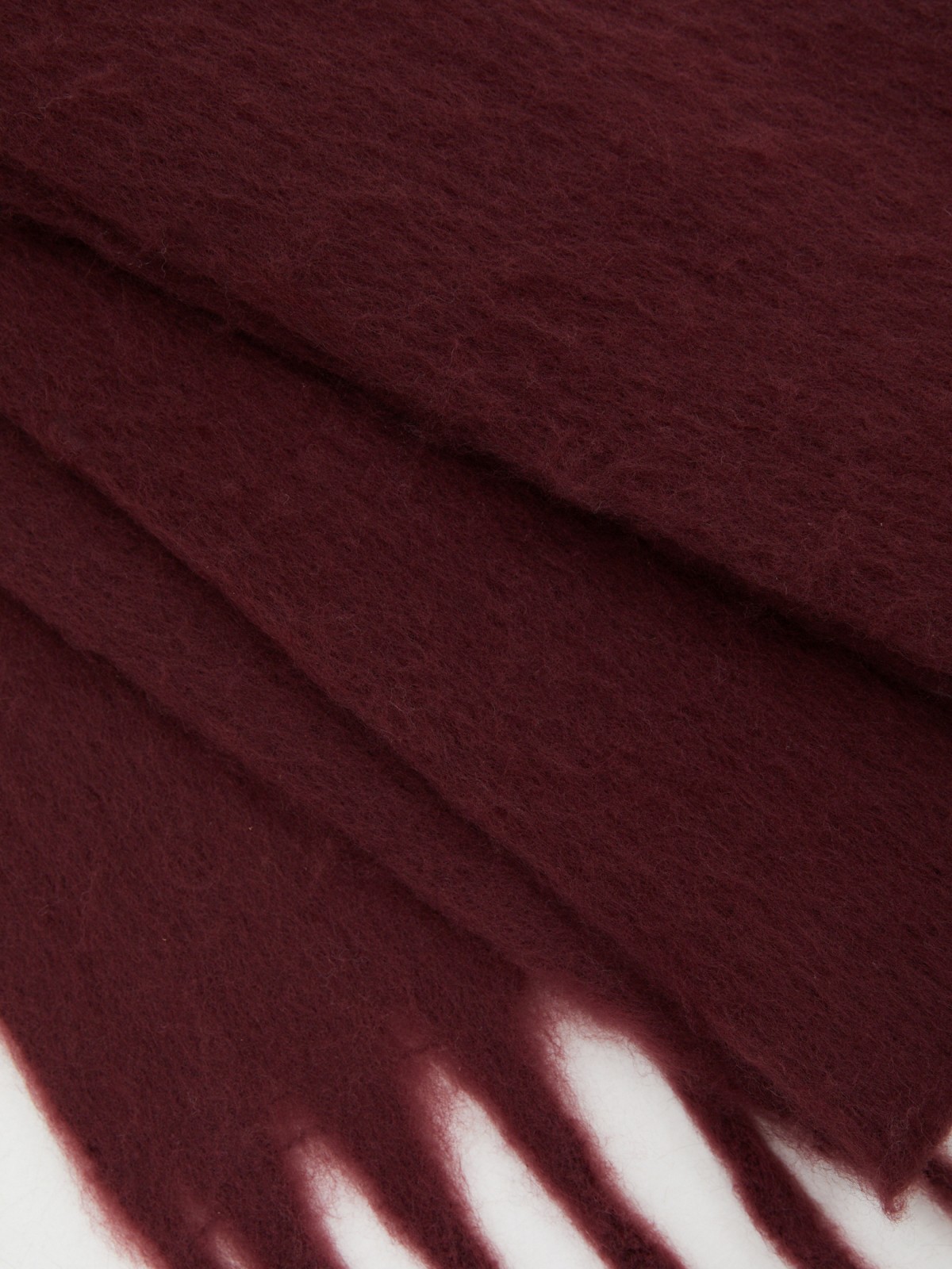 Тёплый шарф с длинной бахромой