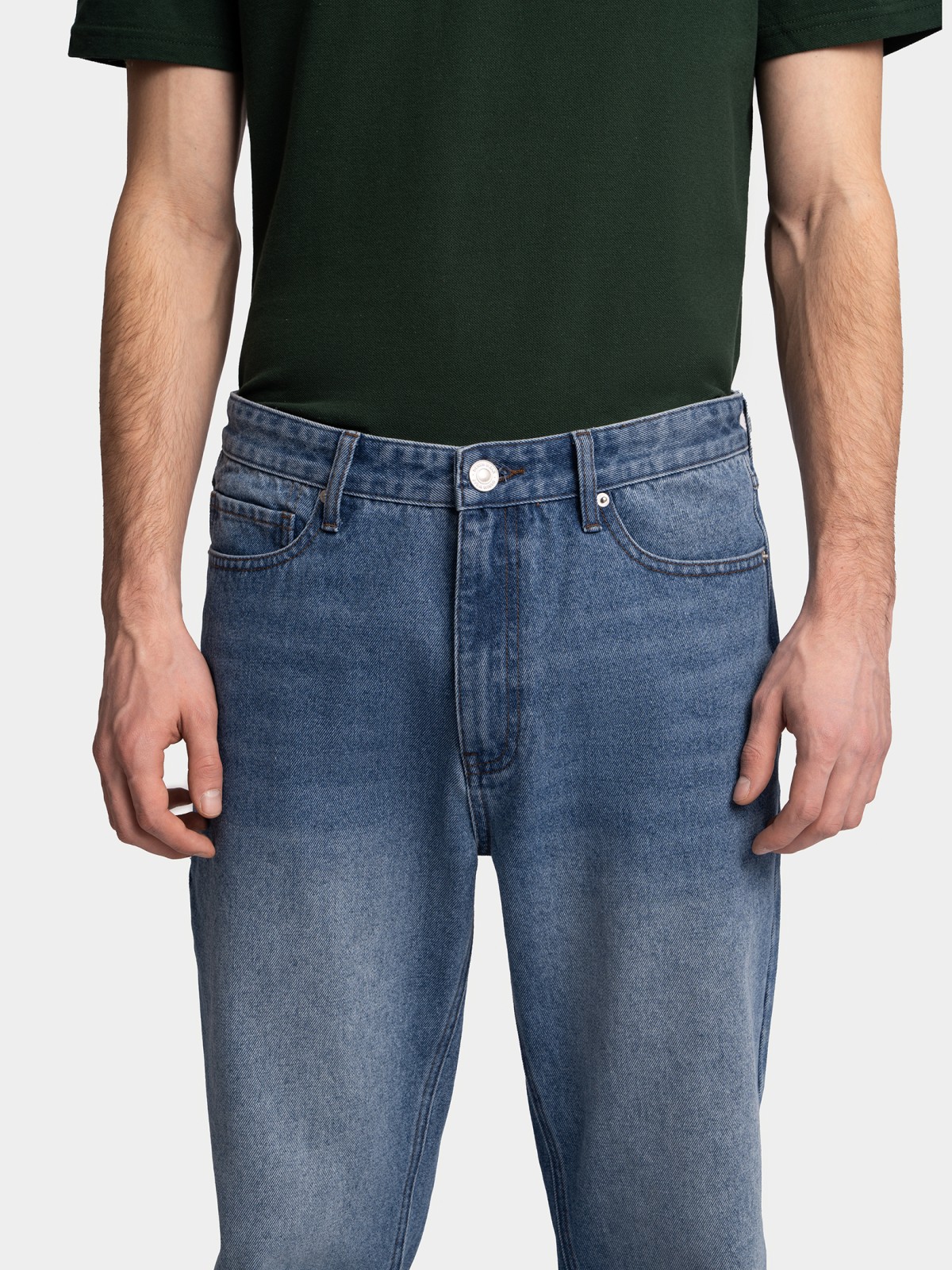 Джинсы фасона Tapered