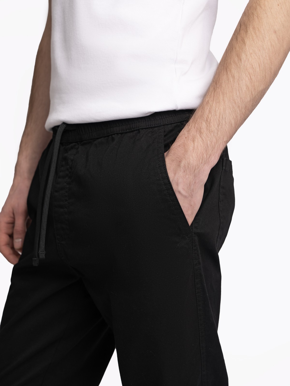 Прямые брюки-джоггеры из хлопка на резинке