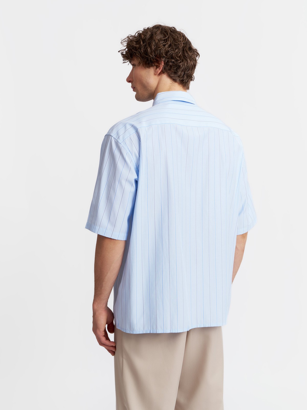 Рубашка с узором в полоску