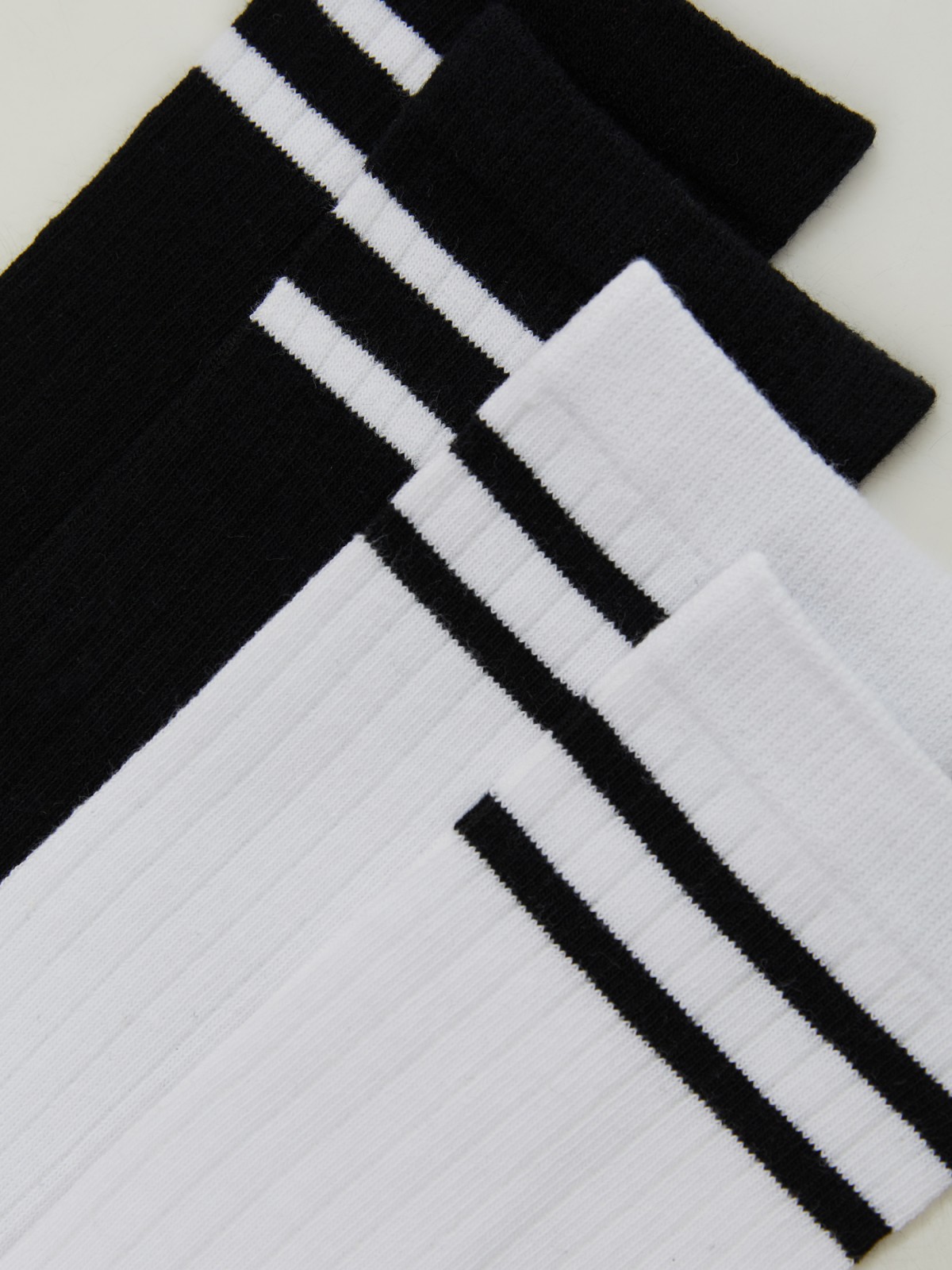 Набор высоких спортивных носков (2 пары в комплекте)