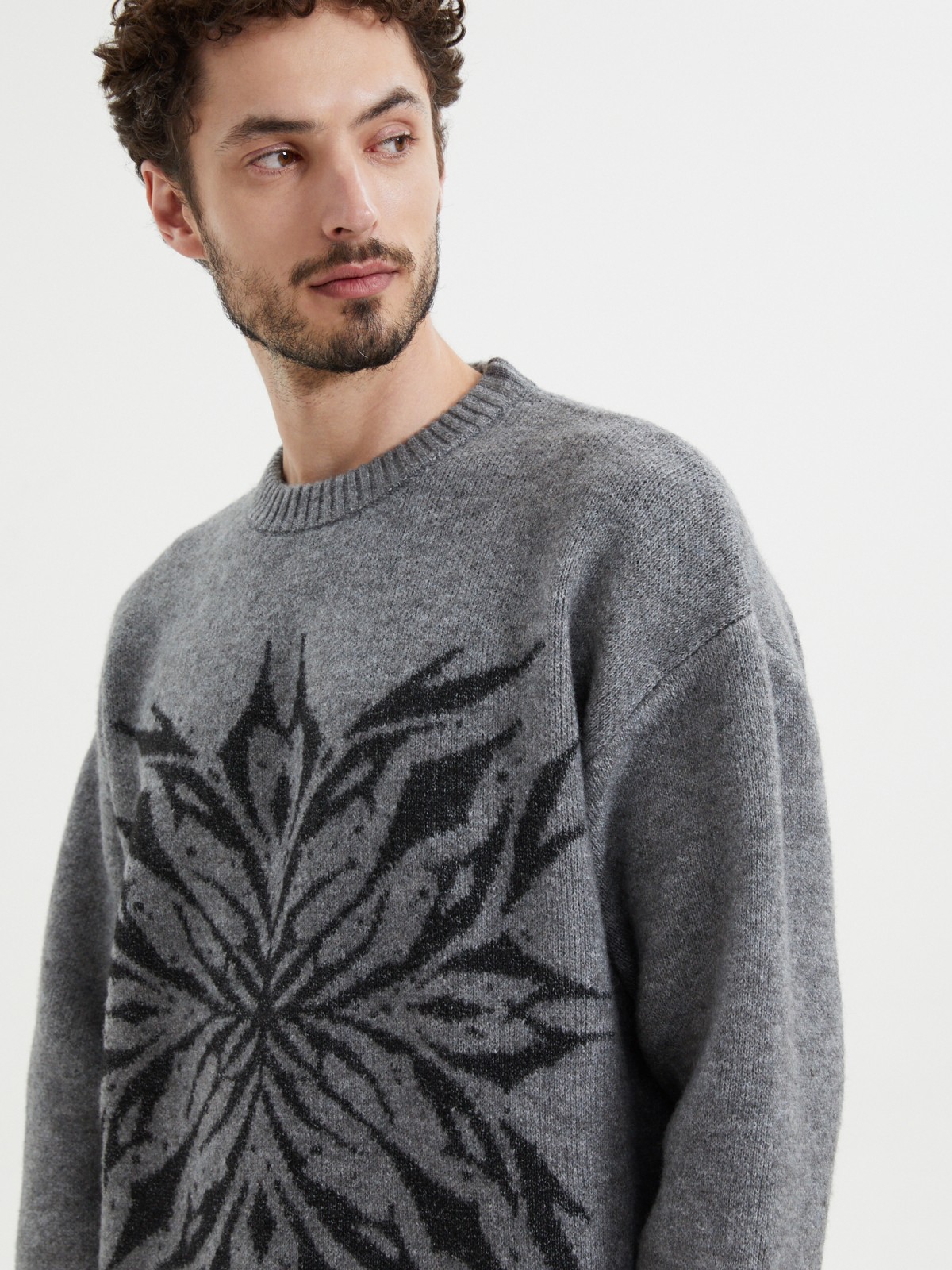 Вязаный джемпер с узором