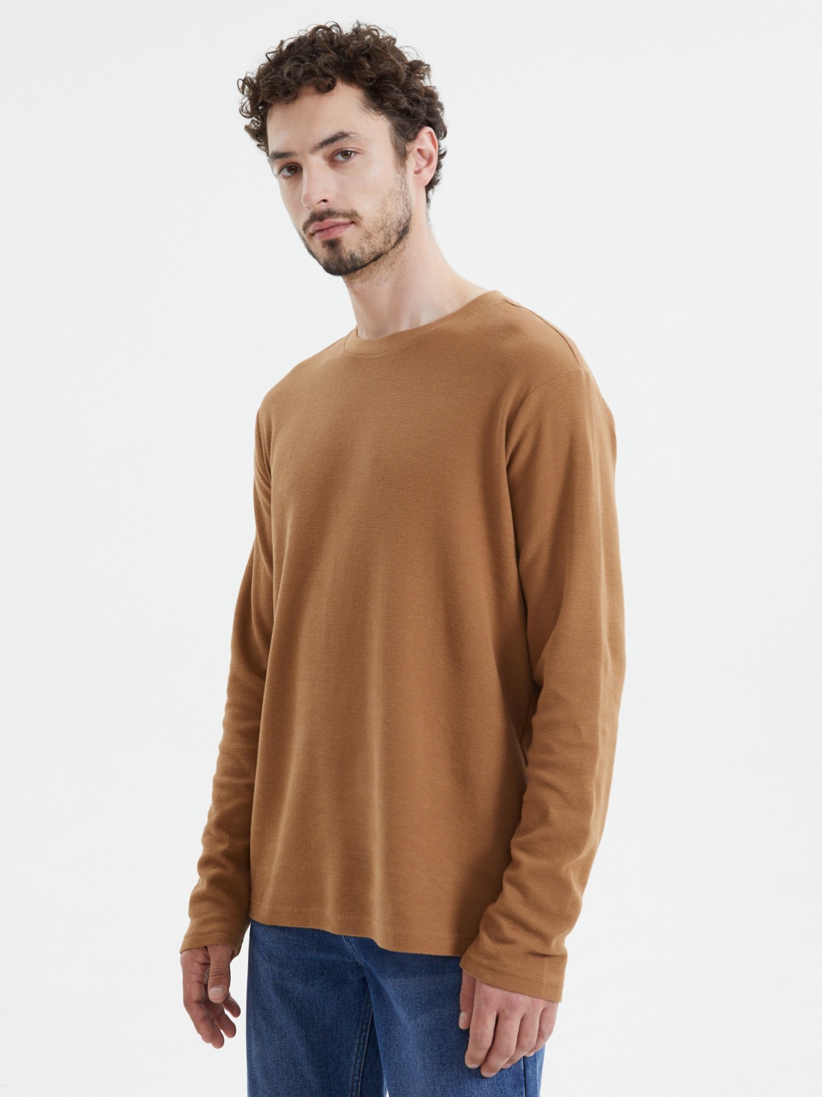 Однотонный лонгслив с длинным рукавом