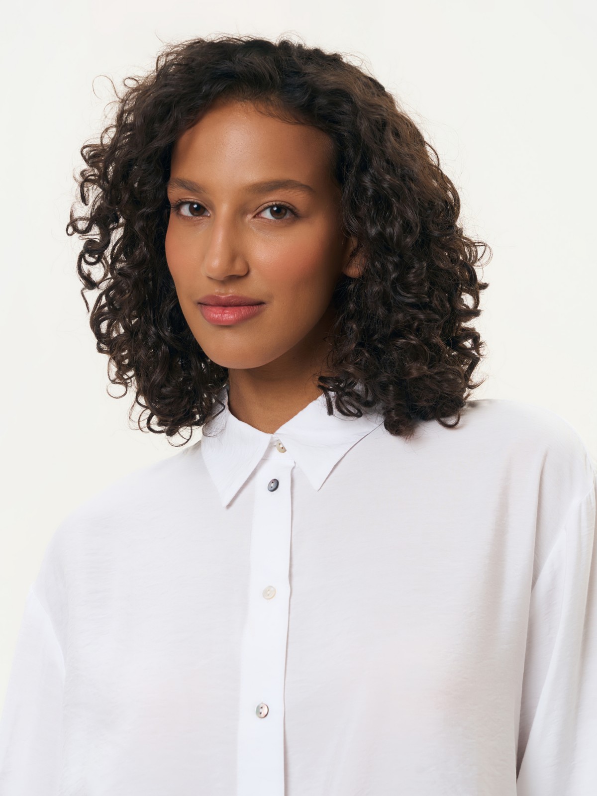 Блузка с  длинными рукавами