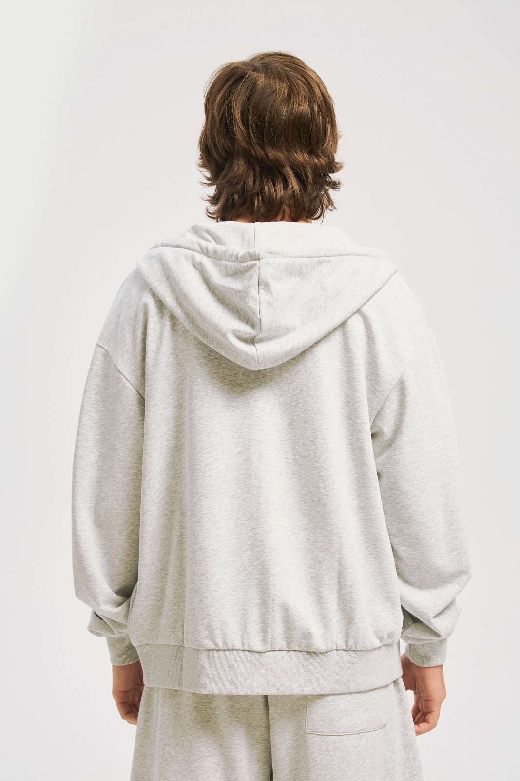 Толстовка на молнии с капюшоном