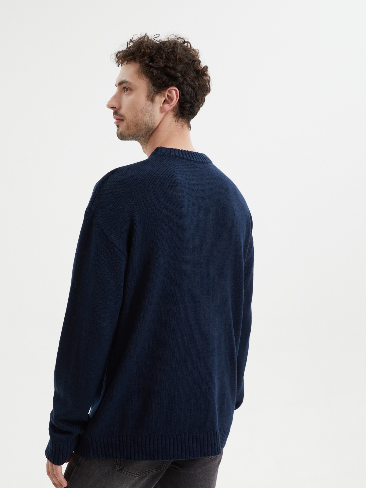 Вязаный джемпер из акрила с новогодней надписью