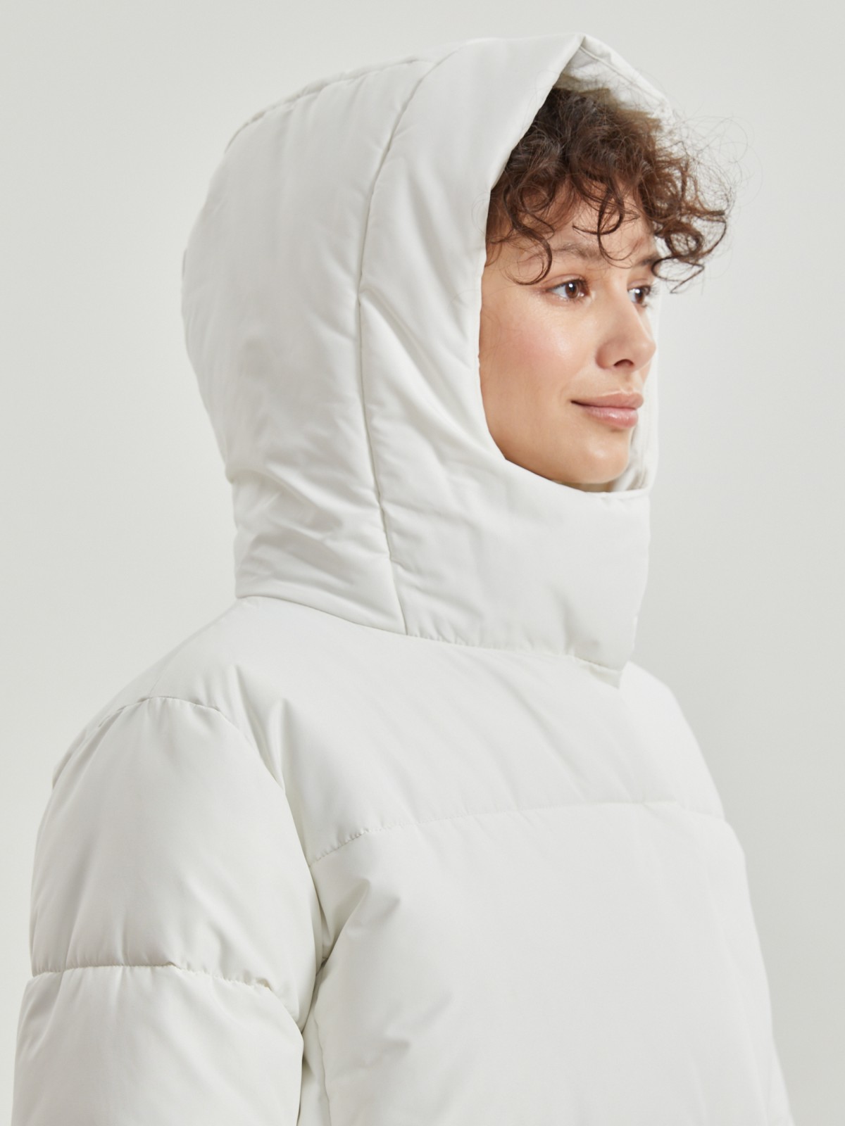 Тёплая куртка-пальто с капюшоном