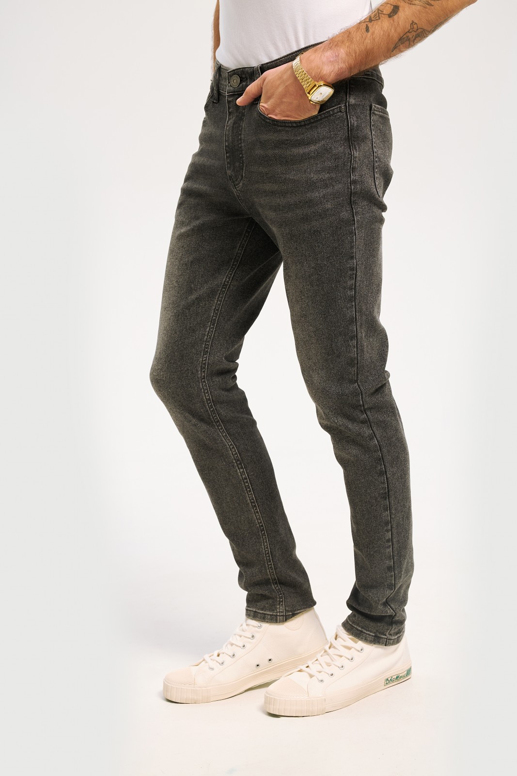 Джинсы фасона Slim
