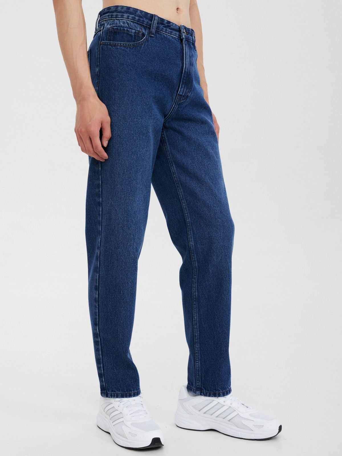 Джинсы фасона Tapered