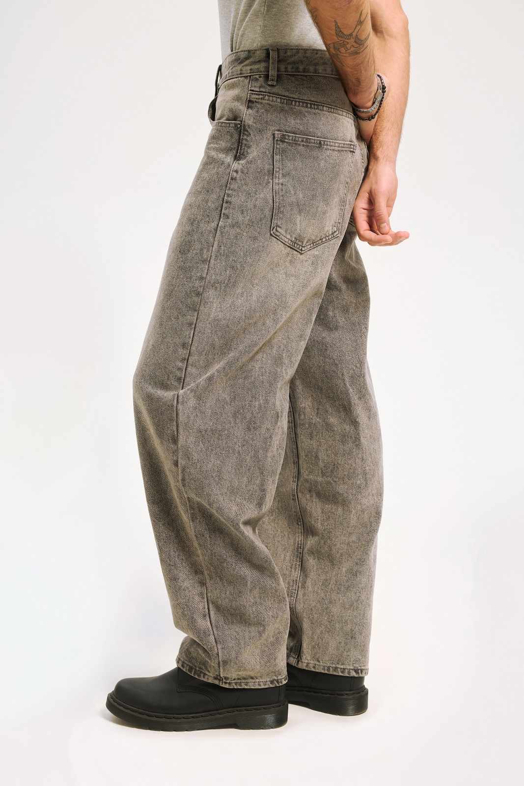 Джинсы фасона Baggy