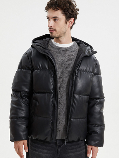 Тёплая куртка из экокожи с капюшоном