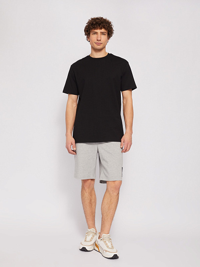 Трикотажные шорты на резинке