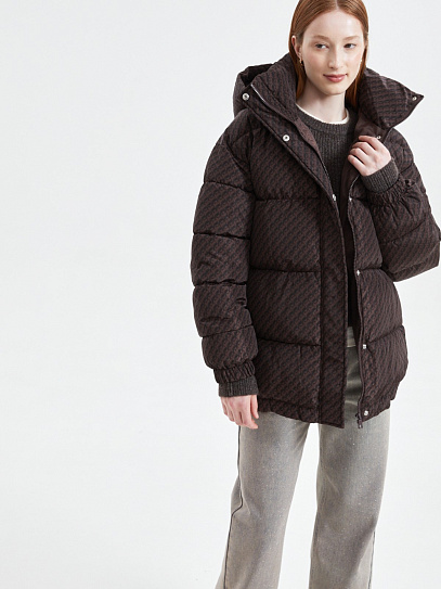 Стёганая оверсайз куртка с капюшоном