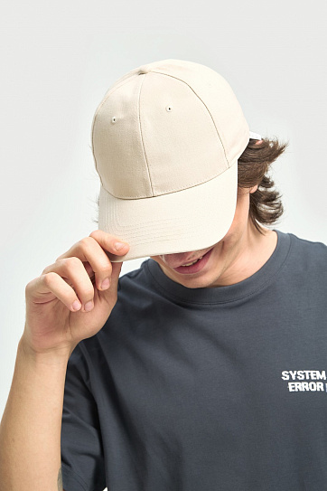 Бейсболка из хлопка с козырьком