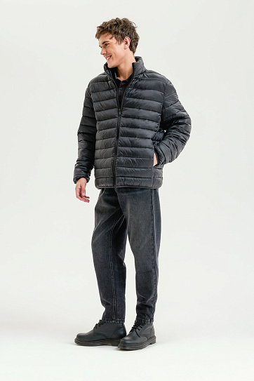 Лёгкая утеплённая стёганая куртка на молнии с воротником