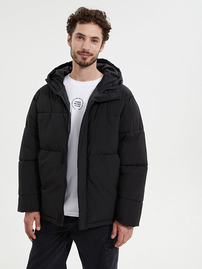 Тёплая куртка на молнии с капюшоном