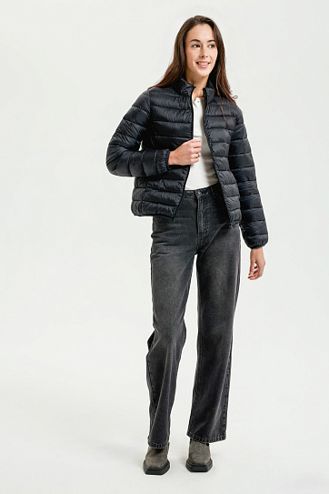 Тёплая стёганая куртка с воротником