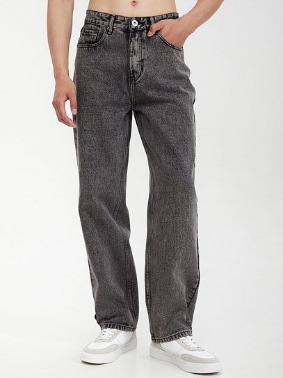 Джинсы фасона Loose