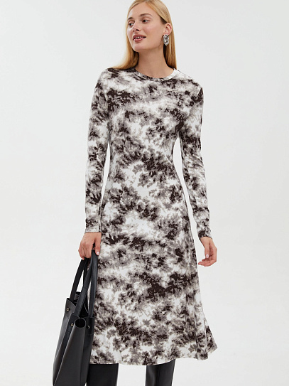 Трикотажное платье миди с принтом