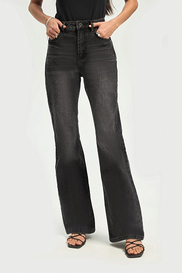 Джинсы силуэта Bootcut со средней посадкой