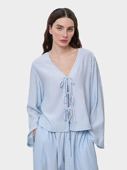 Блузка с  длинными рукавами