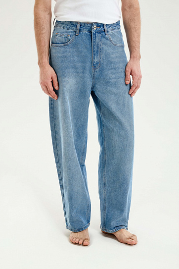 Джинсы фасона Tapered