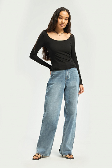 Джинсы силуэта Wide