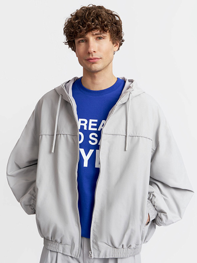 Куртка-ветровка с капюшоном